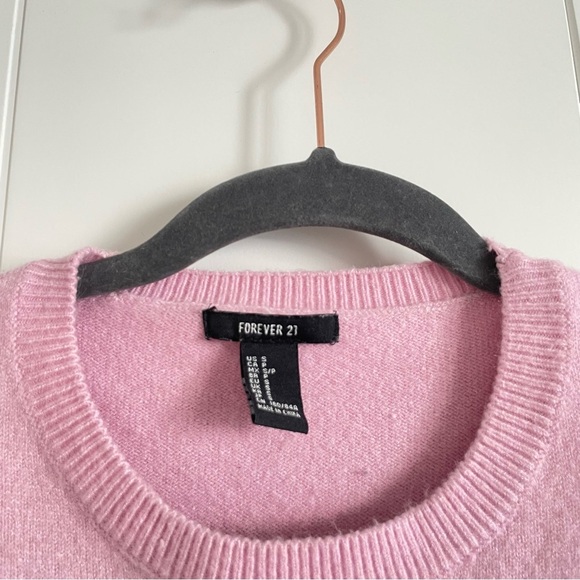 3/$45 Forever 21 Pink Side Sip Crewneck Sweater - Picture 2 of 6